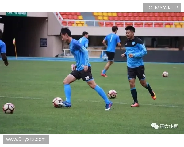 保定容大迎战大连超越期待精彩对决展现足球魅力与激情