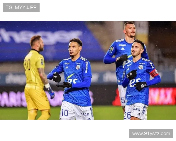 埃斯托里尔主场迎战查维斯期待精彩对决与胜利的较量