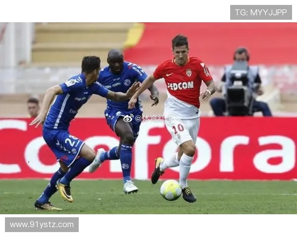 格勒诺布与索肖的对决分析及赛季表现全面解析 格勒诺布与索肖的对决分析及赛季表现全面解析