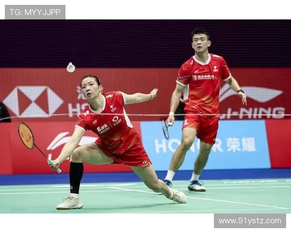成都羽毛球队大师赛精彩配合解析与表现评估